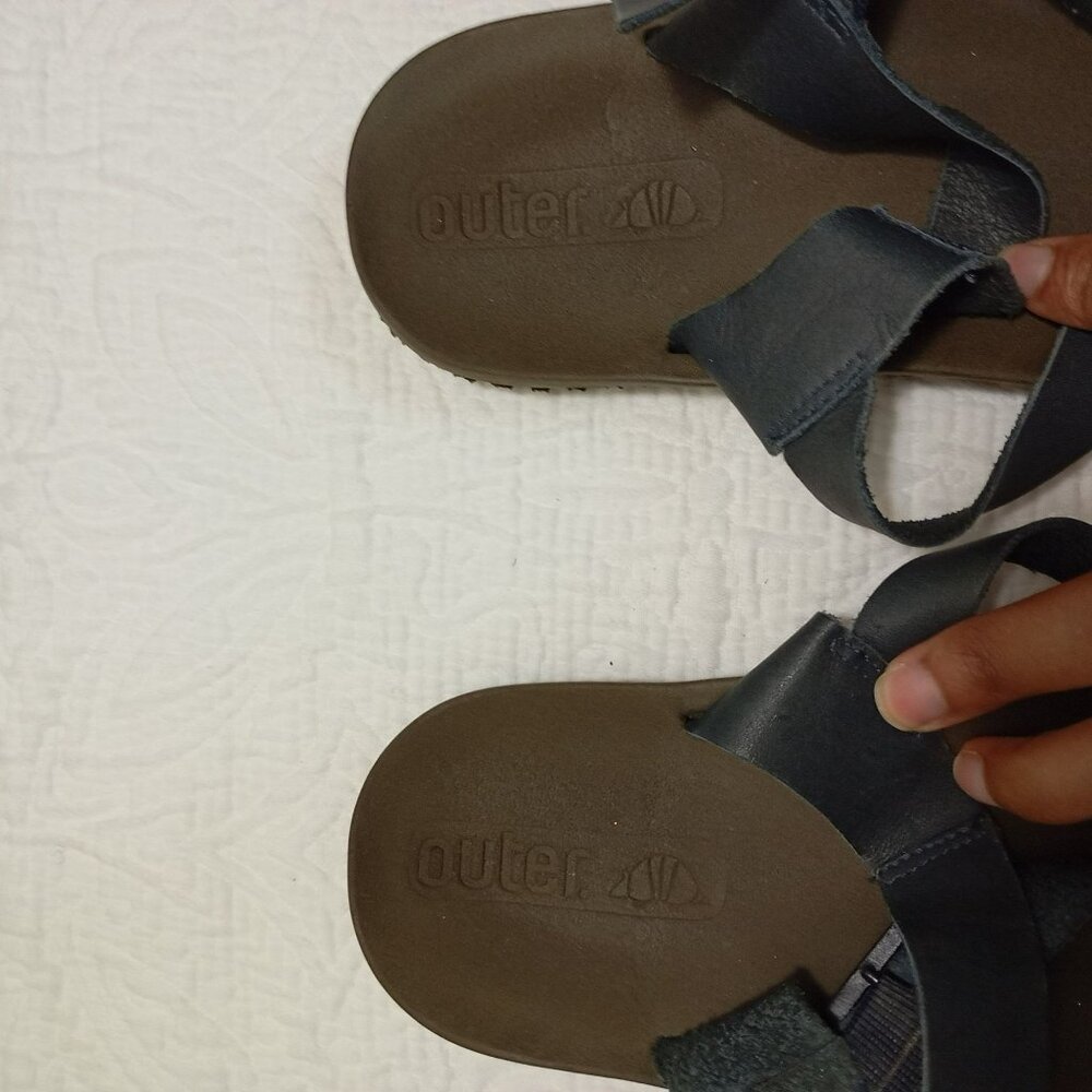 OUTER Sandals Gray Leather Womens Adjustable Strap Size US 10/EU 41 - Picture 3 of 8